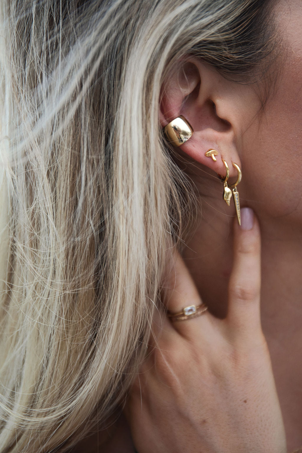 Conch Shell Dangle Huggies