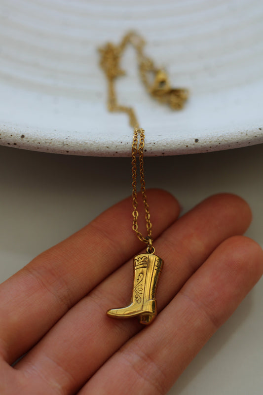 18k Gold Western Cowgirl Boot Pendant Necklace