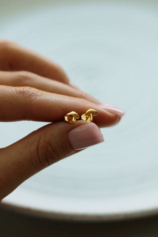 18k Gold Mushroom Stud Earrings